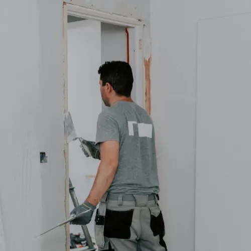 installation porte interieure par un professionnel dans le 95